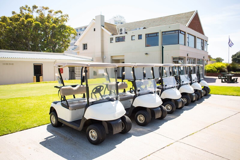 golf-carts-at-course
